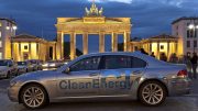 BMW Hydrogen 7 (E68), aufgenommen in Berlin, mit dem Brandenburger Tor im Hintergrund Christian Schütt at de.wikipedia