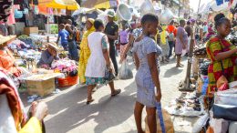 African market. Photo credits: Francisco Anzola (Flickr)